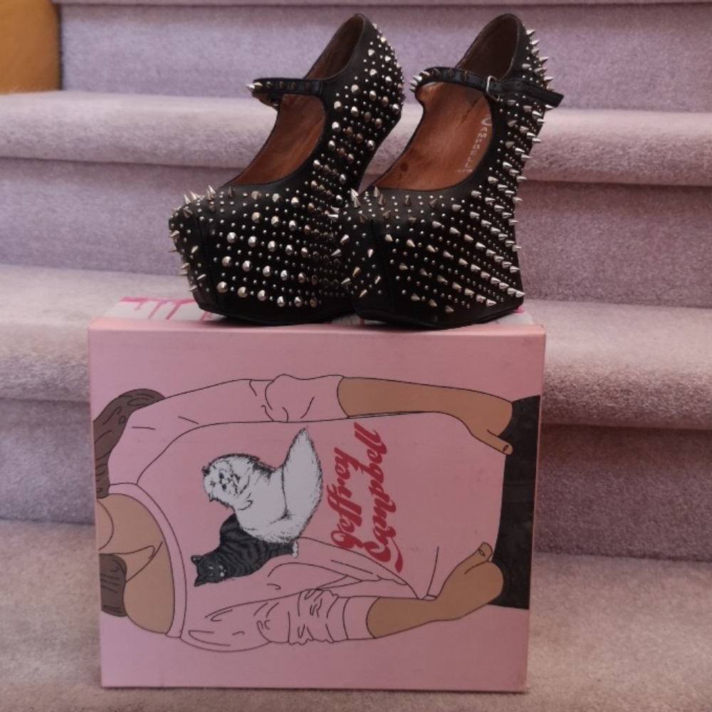 Jeffrey Campbell